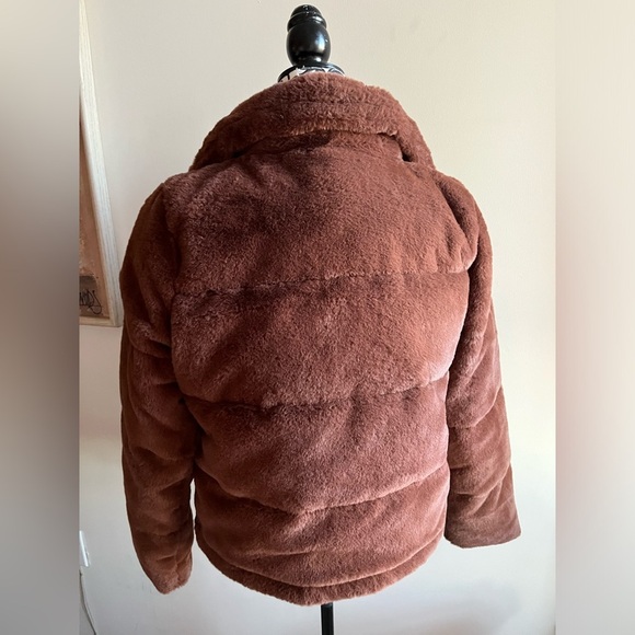 Abercrombie & Finch The A&F Mini Puffer Faux-Fur Jacket Size medium - Picture 6 of 8